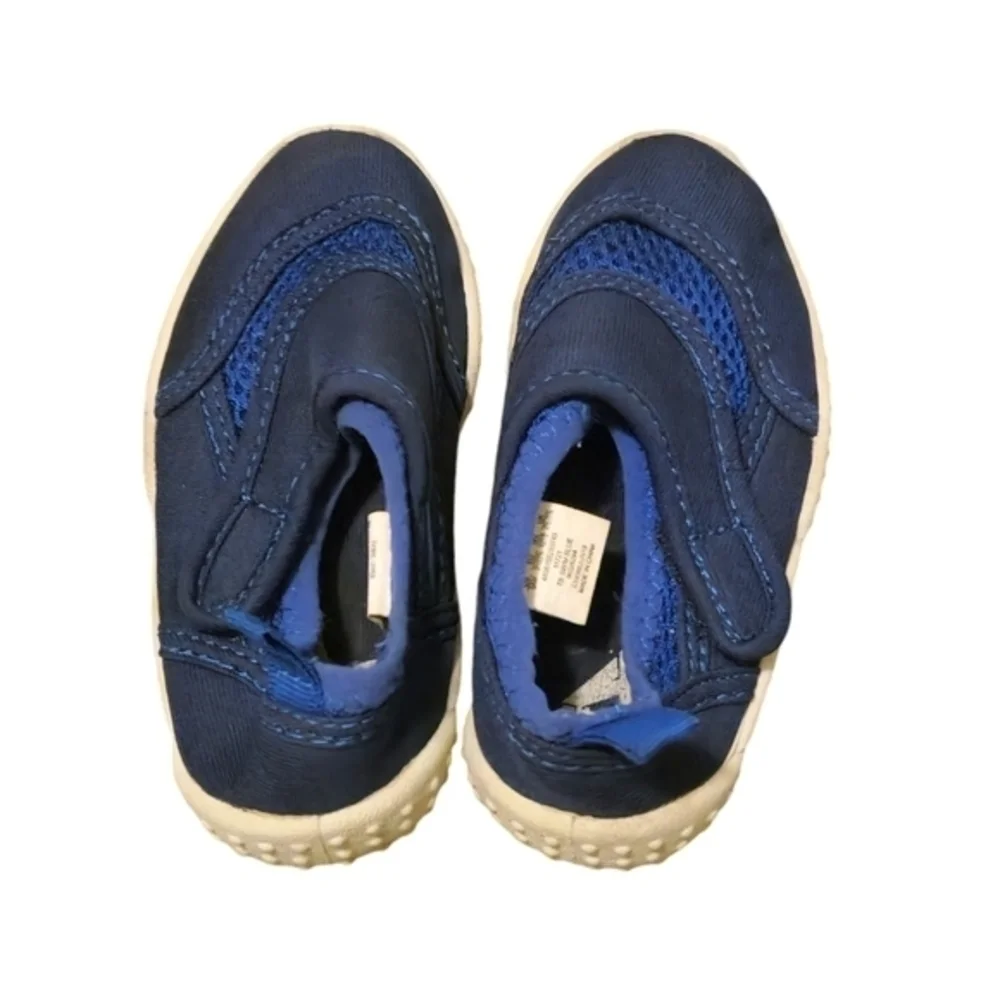 AthleticTech Toddler/Youth Boys Blue‎ Swim Water Shoes Size 5/6